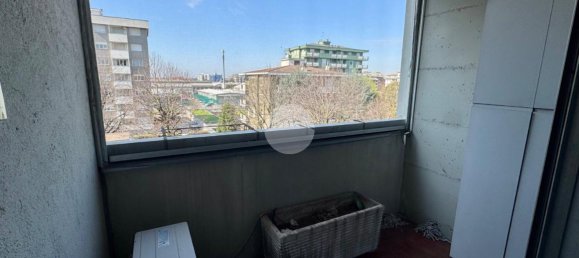 5 rooms Apartment in Buccinasco, Italy No. 13706 33