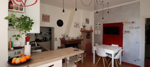 Квартира с 4 комнатами в Латерина Перджине Вальдарно, Италия № 234231 2