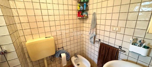 2 rooms Apartment in Turin, Italy No. 33575 33