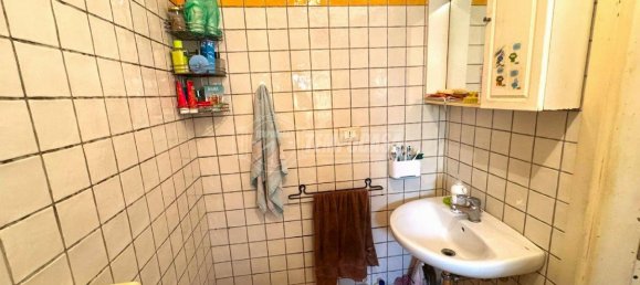 2 rooms Apartment in Turin, Italy No. 33575 9