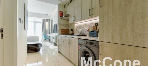 Studio in Palm Jumeirah, UAE No. 31313 3