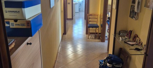 4 bedrooms Apartment in Cerro al Lambro, Italy No. 357876 2