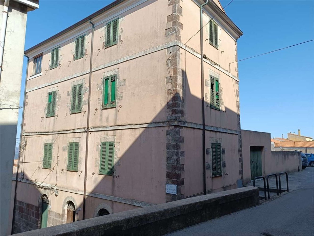 374m² Building in Putifigari, Italy No. 384333