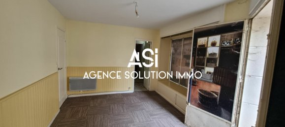 2 bedrooms House in Fresnay-sur-Sarthe, France No. 110634 4