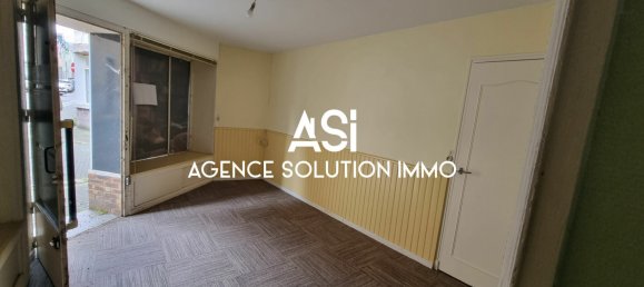 2 bedrooms House in Fresnay-sur-Sarthe, France No. 110634 3