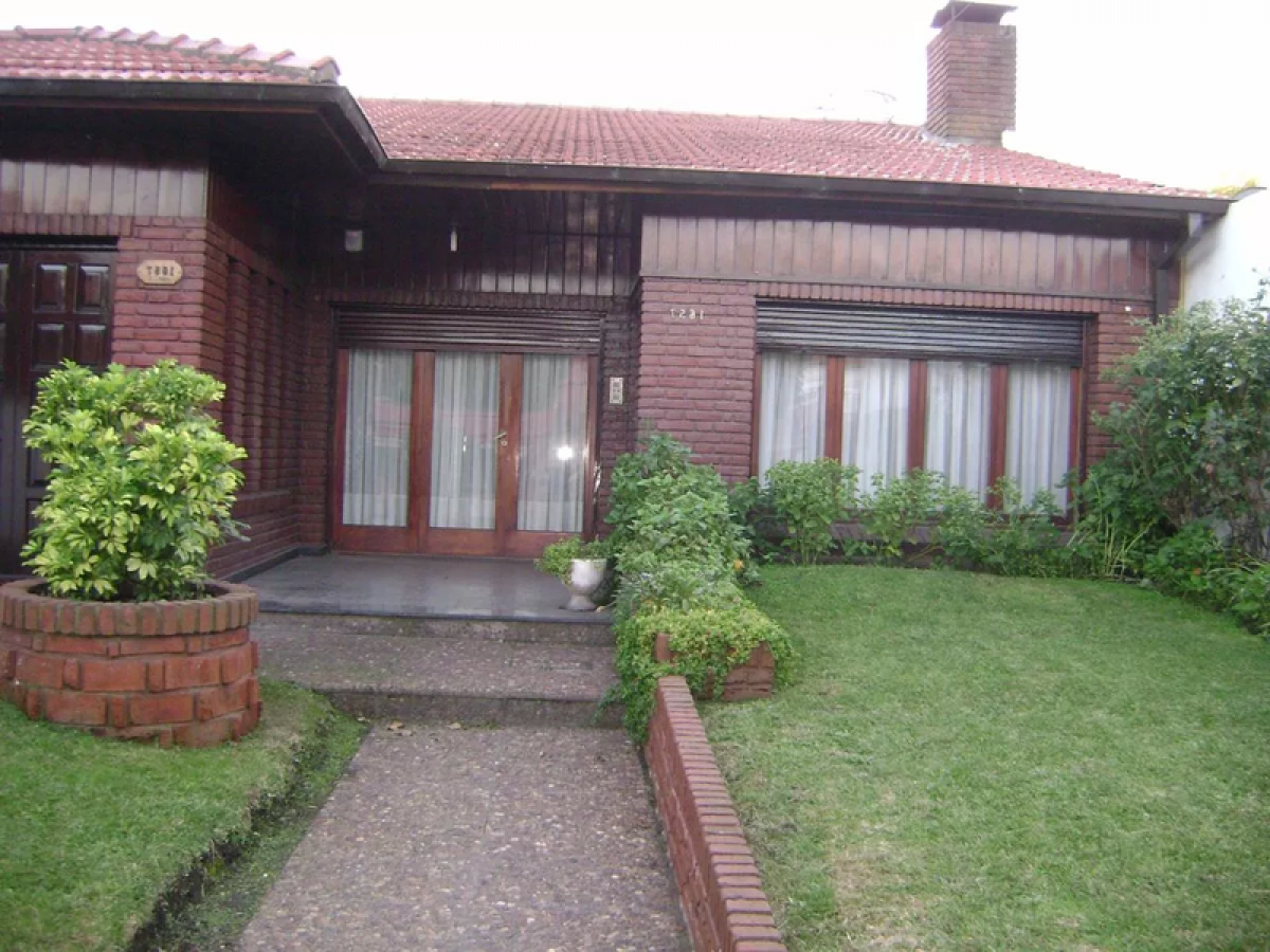3 chambres Maison à Mar del Plata, Argentina No. 102682