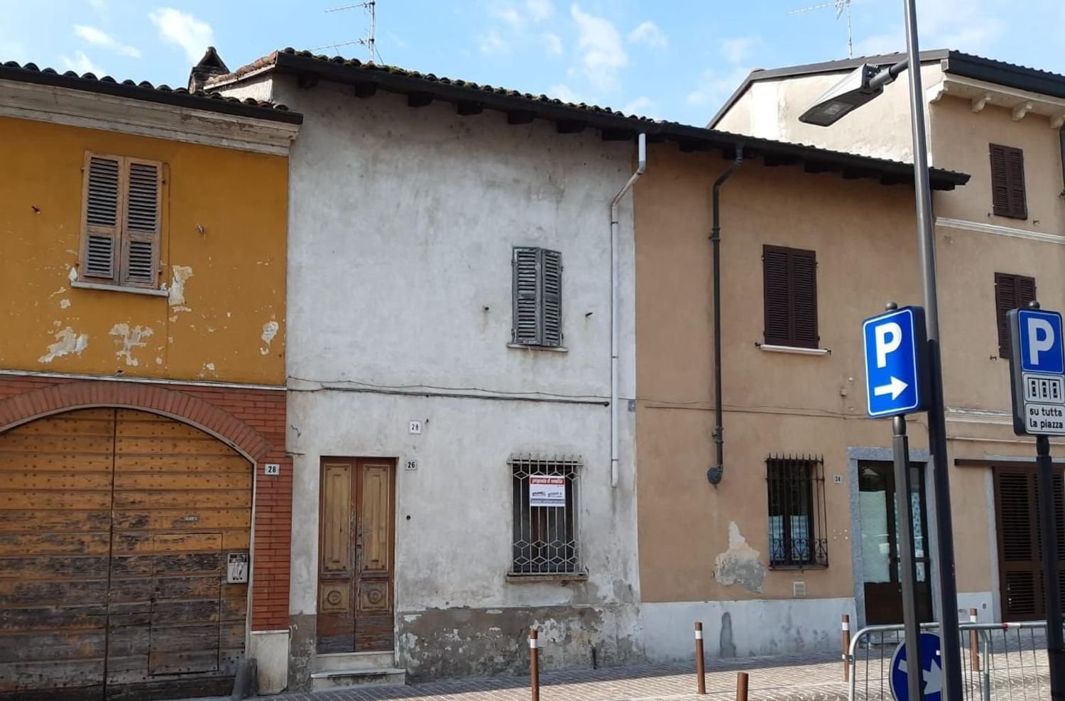 Casa de 4 habitaciónes en Robbio, Italy No. 332682