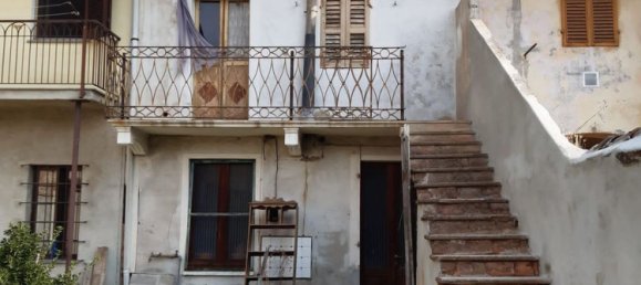 Casa de 4 habitaciónes en Robbio, Italy No. 332682 2