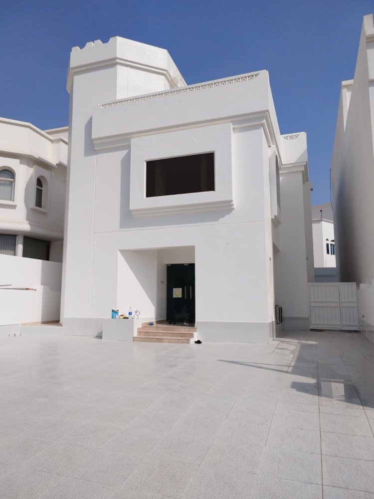 6 bedrooms Shop in Muscat, Oman No. 1618