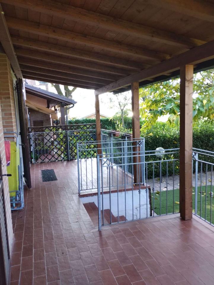 Casa de 6 divisões em Marsciano, Italy N.º 105700