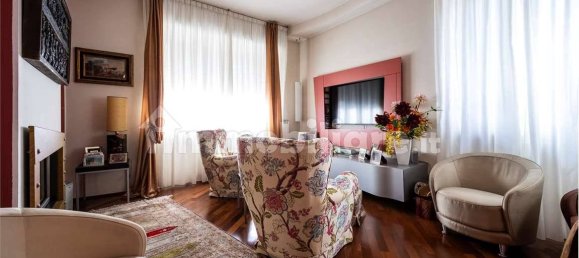4 bedrooms Penthouse in Varese, Italy No. 163429 27
