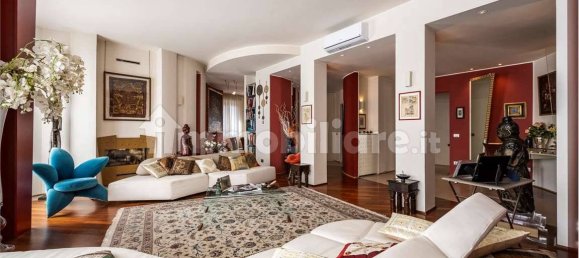 4 bedrooms Penthouse in Varese, Italy No. 163429 25