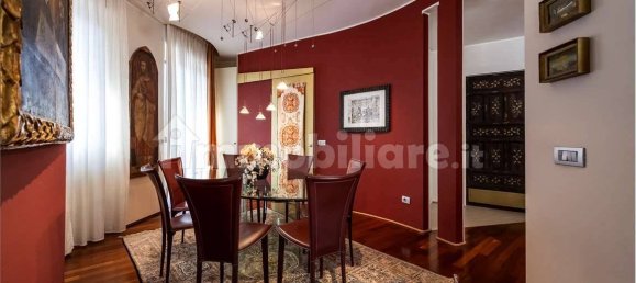 4 bedrooms Penthouse in Varese, Italy No. 163429 32