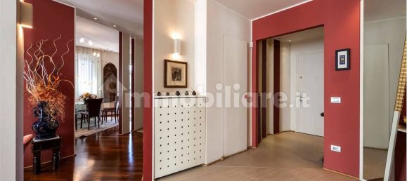 4 bedrooms Penthouse in Varese, Italy No. 163429 19