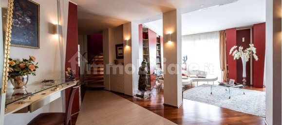 4 bedrooms Penthouse in Varese, Italy No. 163429 21