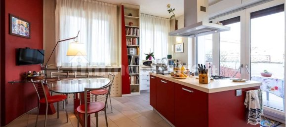 4 bedrooms Penthouse in Varese, Italy No. 163429 34