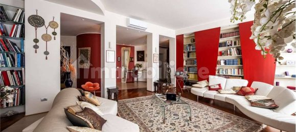 4 bedrooms Penthouse in Varese, Italy No. 163429 24