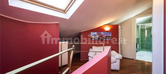 4 bedrooms Penthouse in Varese, Italy No. 163429 12