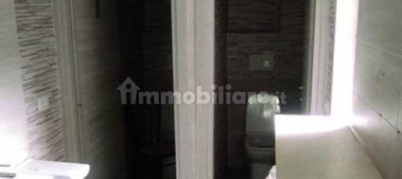 1-salle Propriété commerciale à Milan, Italy No. 378635 6