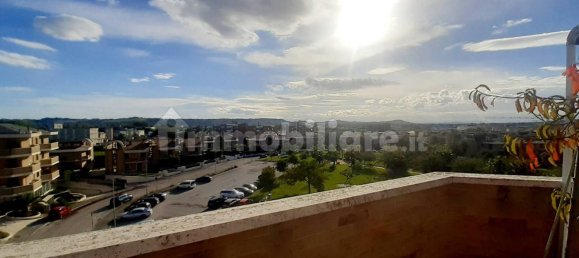 3 غرف نوم بانتهاوس في Civitanova Marche, Italy رقم 84165 16