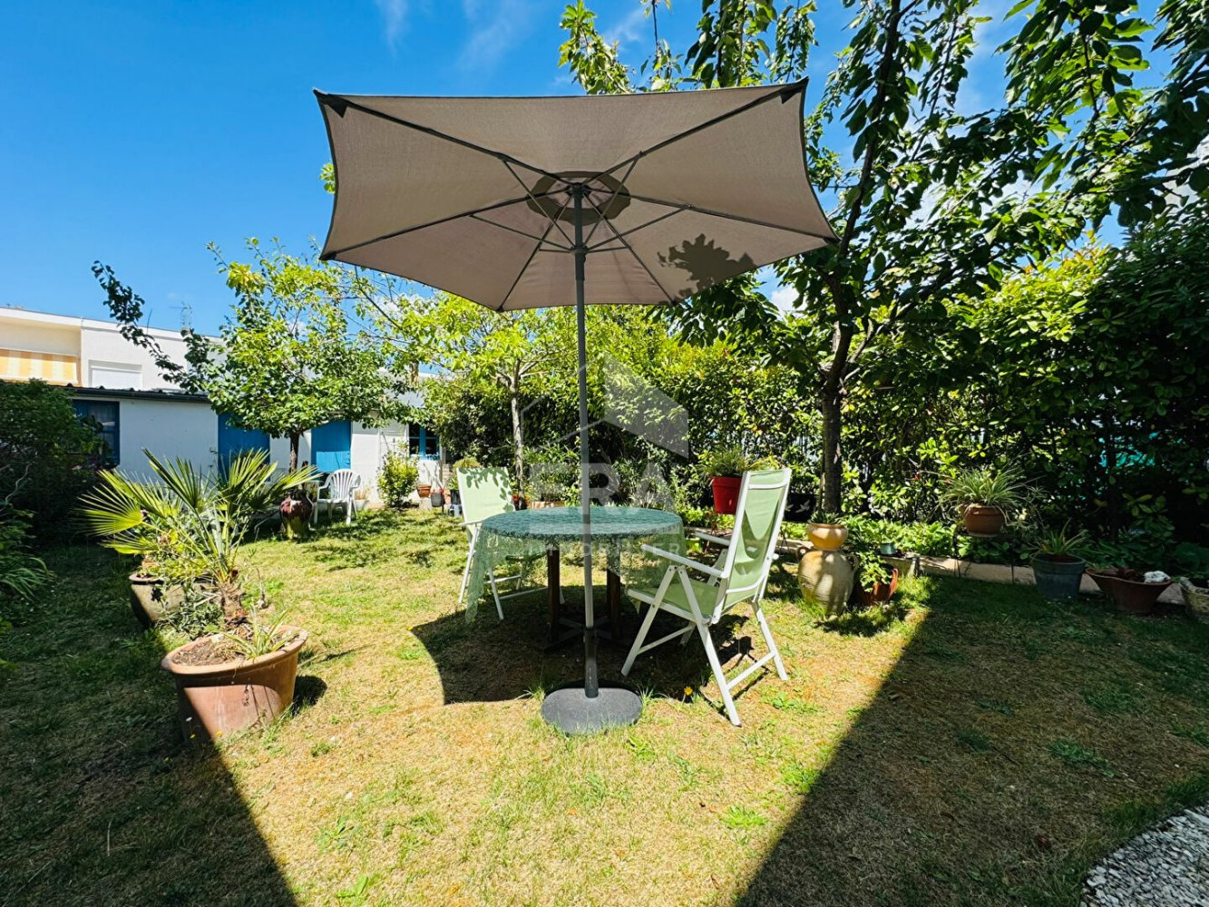 Apartamento de 2 dormitorios en Royan, France No. 277451