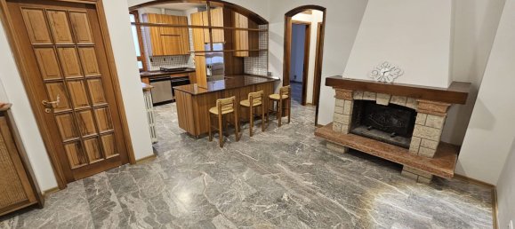 4 rooms Apartment in L'Aquila, Italy No. 299496 8