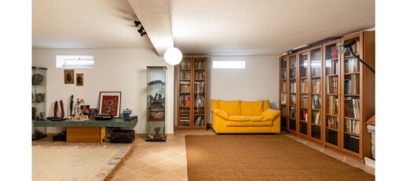 4 bedrooms Villa in Cascais, Portugal No. 183086 23