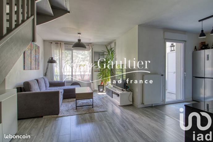 2 bedrooms Duplex in Bezons, France No. 308571