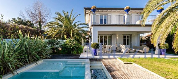 8 rooms Villa in Forte dei Marmi, Italy No. 304290 2
