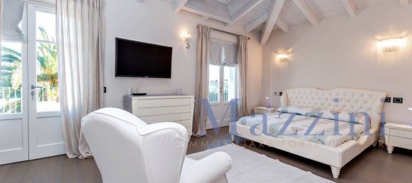 8 rooms Villa in Forte dei Marmi, Italy No. 304290 32