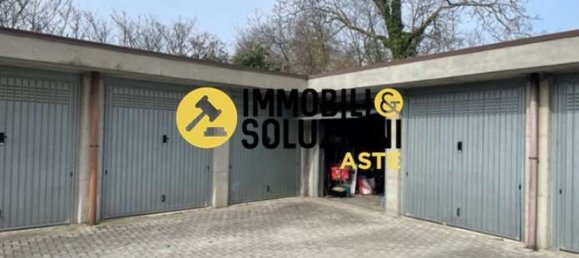 3 rooms Apartment in Vigevano, Italy No. 196889 15