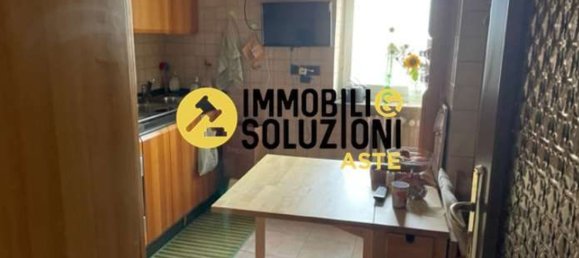 3 rooms Apartment in Vigevano, Italy No. 196889 7