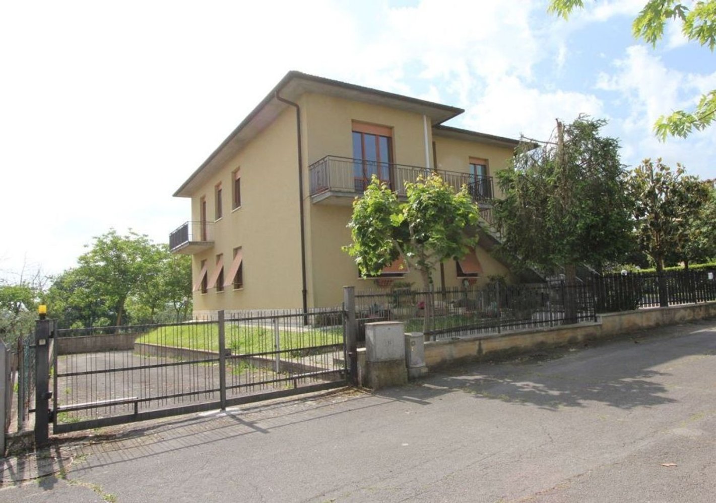 5-salle Appartement à Montepulciano, Italy No. 78379