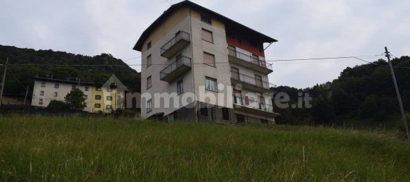 3 bedrooms Apartment in Oltre il Colle, Italy No. 107711 2
