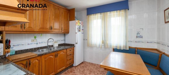 Casa de 4 dormitorios en Cúllar Vega, Spain No. 26269 9