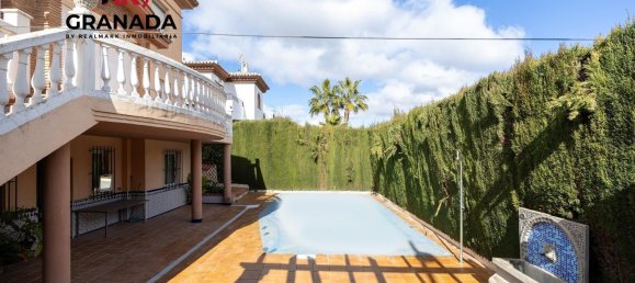 Casa de 4 dormitorios en Cúllar Vega, Spain No. 26269 42