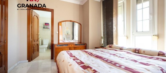 Casa de 4 dormitorios en Cúllar Vega, Spain No. 26269 17