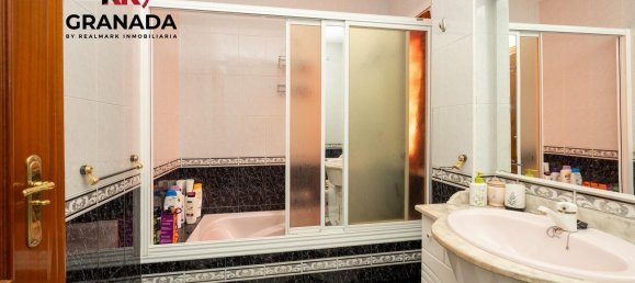 Casa de 4 dormitorios en Cúllar Vega, Spain No. 26269 25