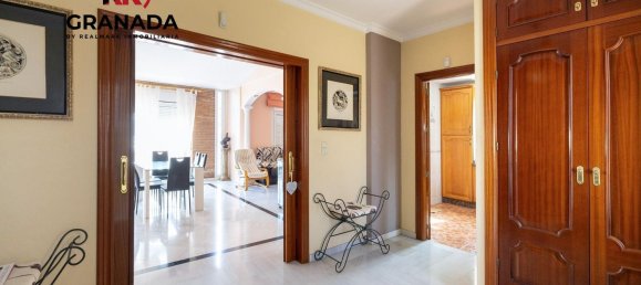 Casa de 4 dormitorios en Cúllar Vega, Spain No. 26269 12