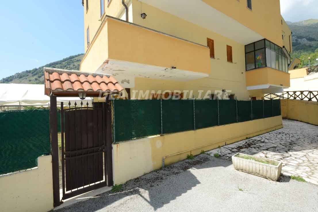 1 Schlafzimmer Wohnung in Rocca di Cambio, Italy, Nr. 105334