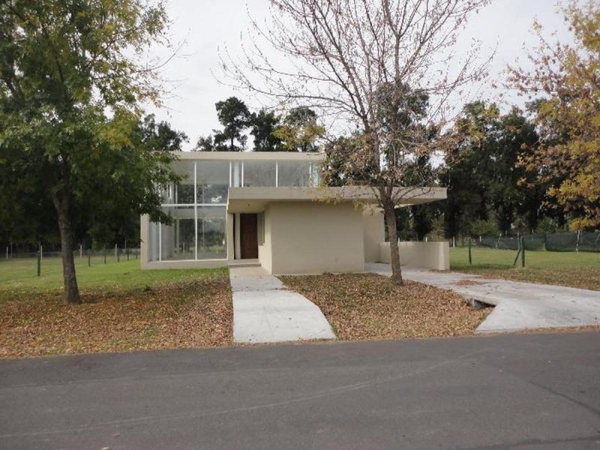 3 bedrooms House in Pilar, Argentina No. 68671