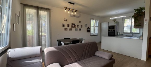 5 rooms House in Follo, Italy No. 263411 7