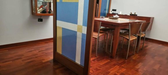 Квартира с 6 комнатами в Фрозиноне, Италия № 166446 13