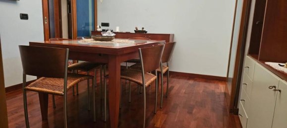 Квартира с 6 комнатами в Фрозиноне, Италия № 166446 14