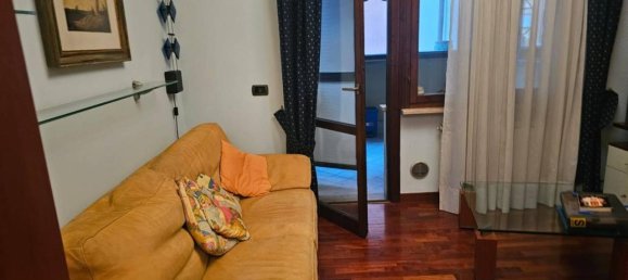 Квартира с 6 комнатами в Фрозиноне, Италия № 166446 22