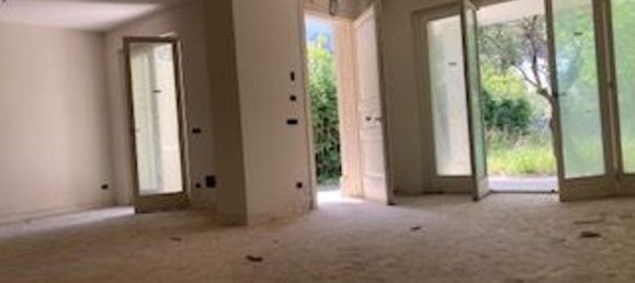 6 rooms Villa in Forte dei Marmi, Italy No. 129543 19