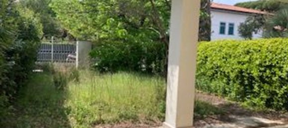 6 rooms Villa in Forte dei Marmi, Italy No. 129543 12