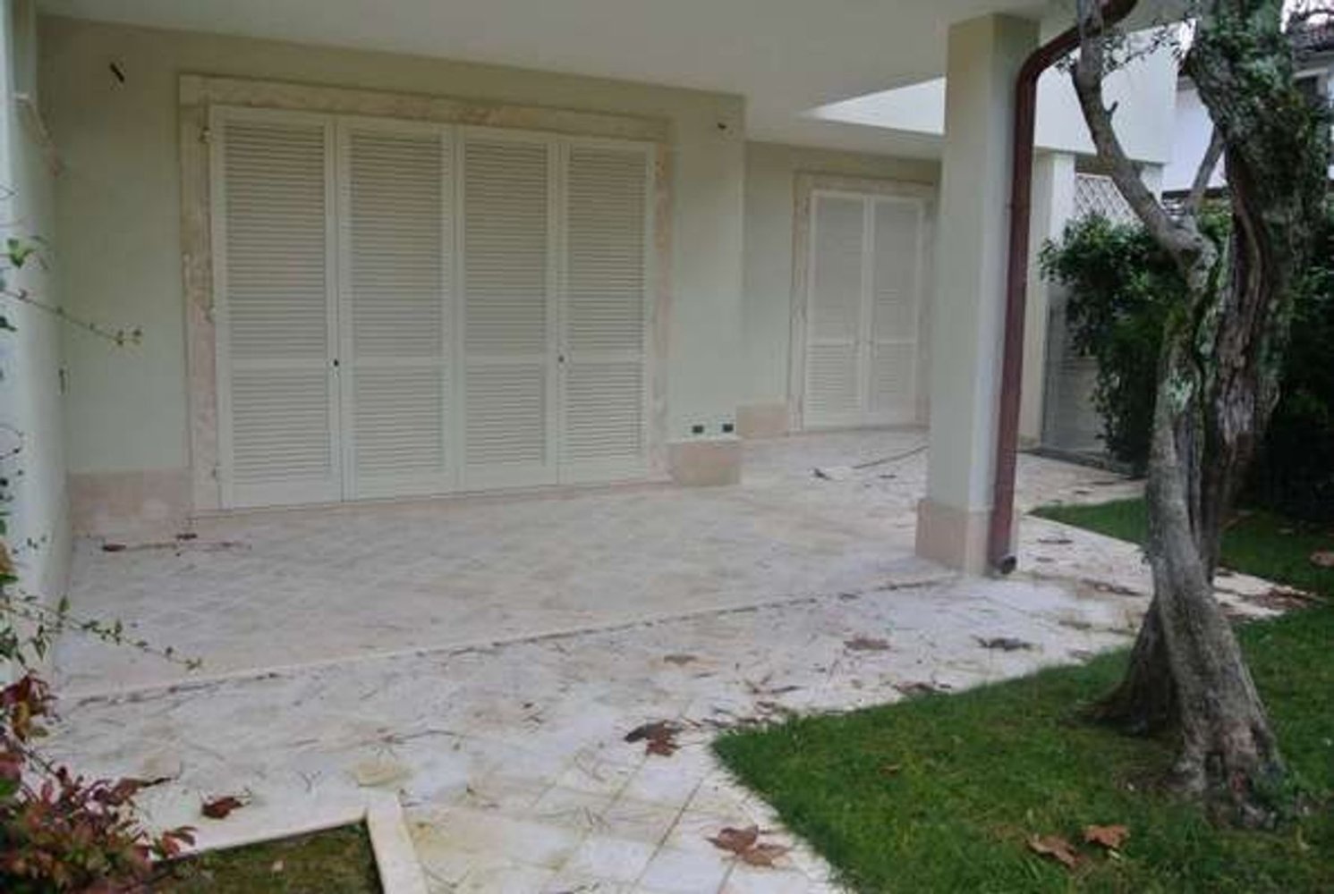 6 rooms Villa in Forte dei Marmi, Italy No. 129543