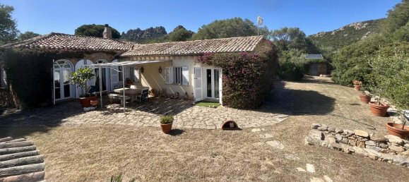 Вилла с 5 комнатами в Ольбия, Италия № 233876 19