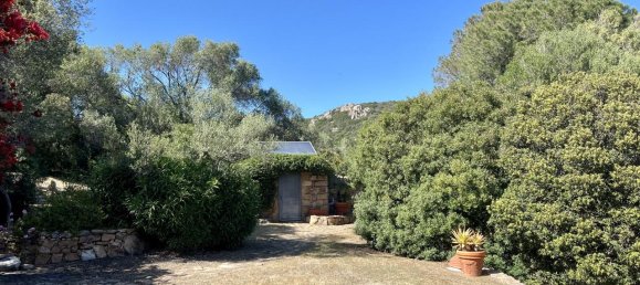 Вилла с 5 комнатами в Ольбия, Италия № 233876 21